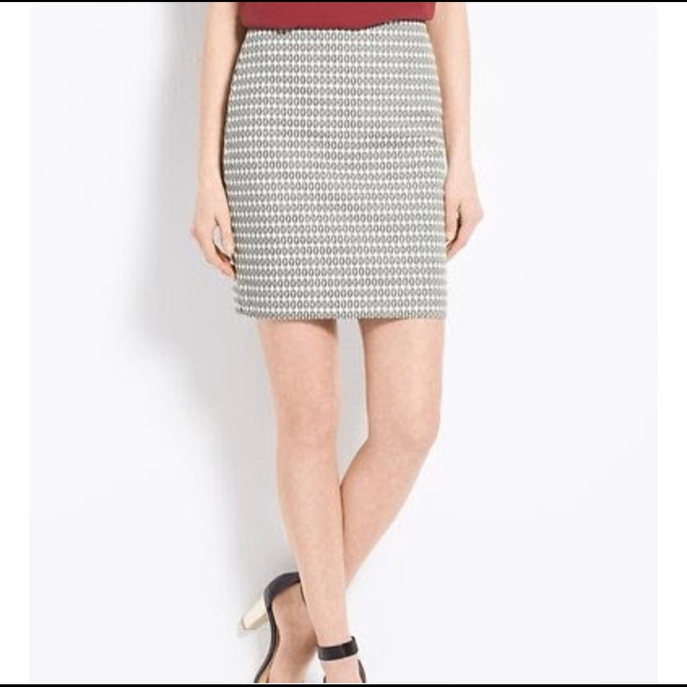 Ann Taylor Petite Graphic Jacquard Mini Skirt